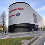 Großzügiges Am Limbecker Platz Mit Cafés, Anbindung&netflix * Essen
