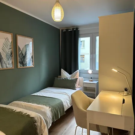 Grosszuegiges Am Limbecker Platz Mit Cafes, Anbindung & Netflix * Essen