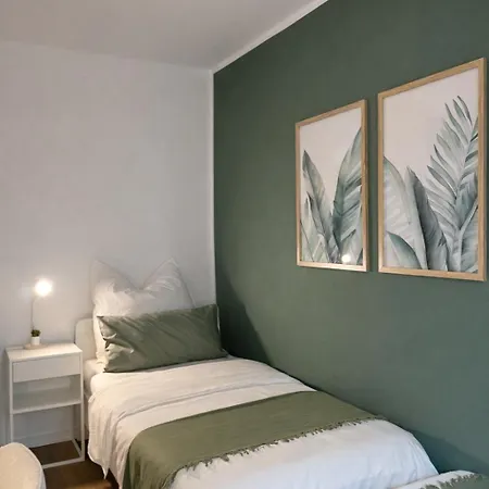 Grosszuegiges Am Limbecker Platz Mit Cafes, Anbindung & Netflix Lejlighed