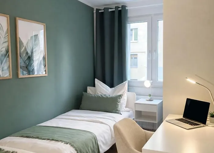 Grosszuegiges Am Limbecker Platz Mit Cafes, Anbindung & Netflix